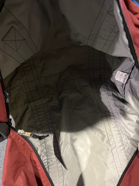 Lightly Used Colorado Avalanche JRZ Player Bag A30