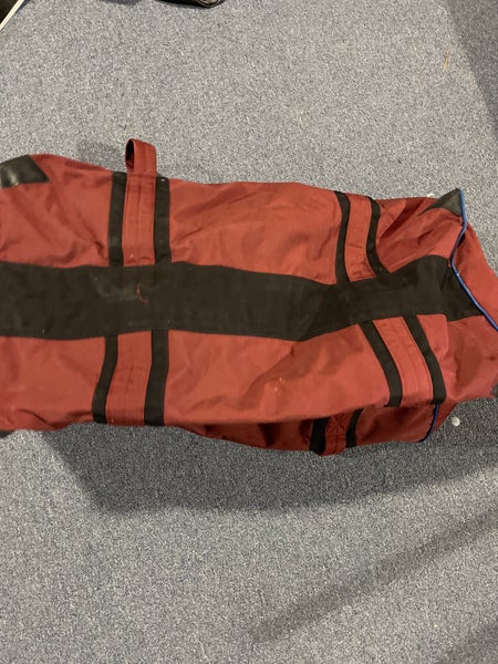 Lightly Used Colorado Avalanche JRZ Player Bag A30