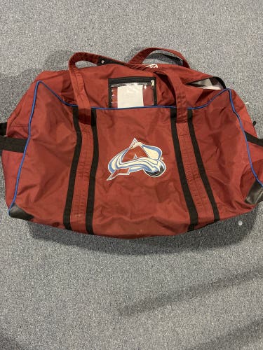 Lightly Used Colorado Avalanche JRZ Player Bag A30