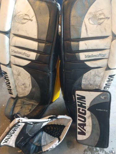 Vaughn Regular Velocity V3 Goalie Full Set