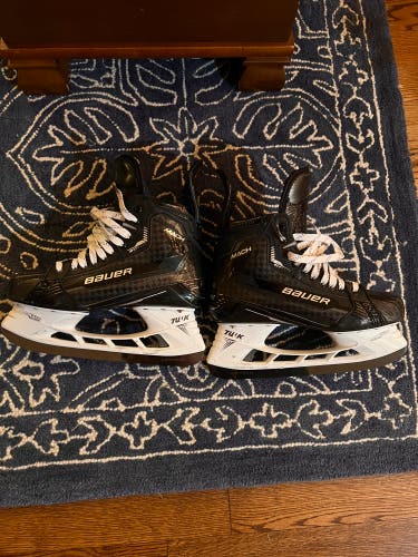 Used Bauer Regular Width Pro Stock Size 10 Supreme Mach Hockey Skates