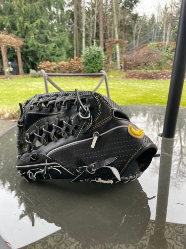 Nike Shado Elite J Vapor out field glove