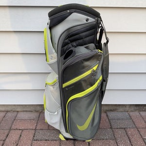 Nike Golf Bags for sale | New and Used on SidelineSwap