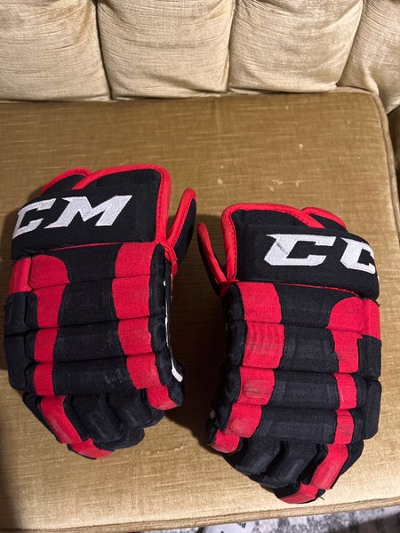 Ccm mic 852 14” gloves Brandon saad pro stock