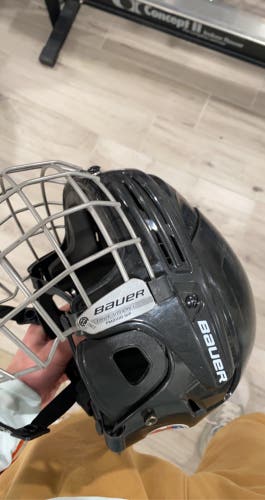 Used Bauer BHH2100S Helmet