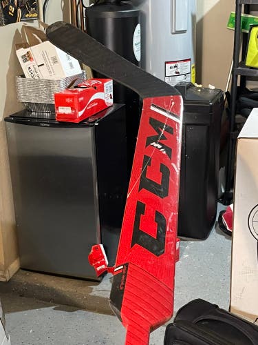 26” Red CCM EFlex 4 Goalie Stick