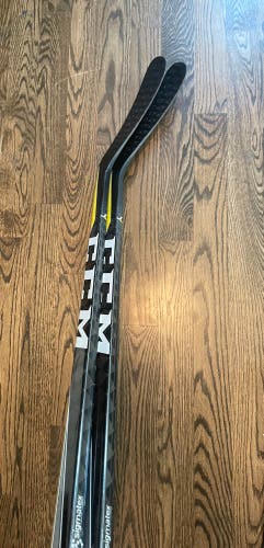 2 Pack Right Handed Pro Stock Super Tacks 2.0