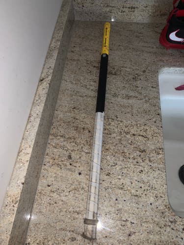 Stringing Faceoff Composite Shaft Black Used