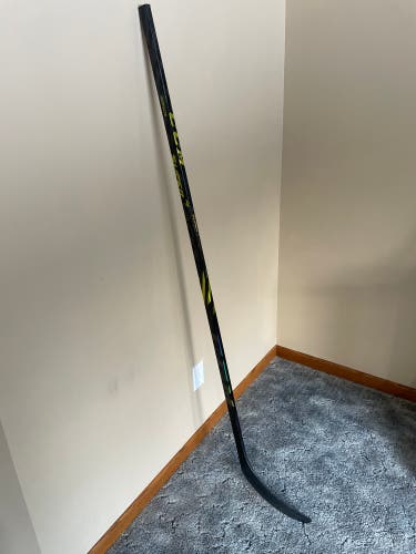 NEW Senior Right Handed P90 Super Tacks AS4 Pro Hockey Stick