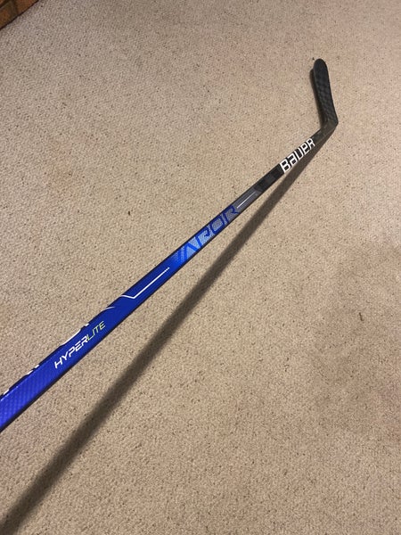 Senior Left Hand P28M Pro Stock Vapor Hyperlite Hockey Stick