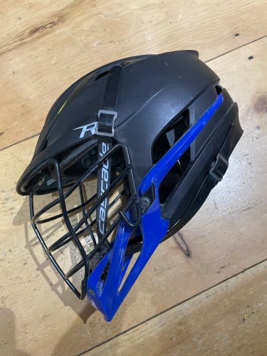 Player's Cascade R Helmet