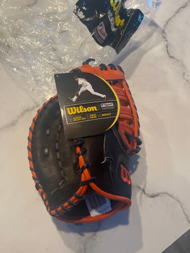 Wilson A2000 MC24 GM Firstbase glove