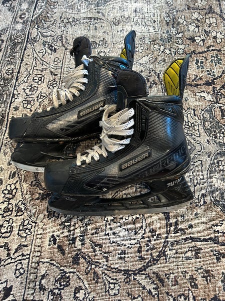 RARE* Limited Edition* Senior Bauer Extra Wide Width Size 8 Supreme MX3 Hockey Skates