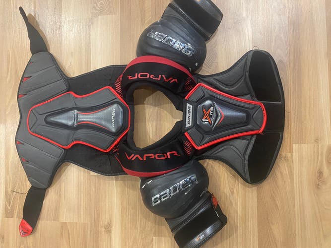 Senior Medium Bauer  Vapor 1X Lite Shoulder Pads
