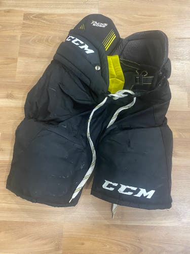 Senior Medium CCM  Tacks 5092 Hockey Pants