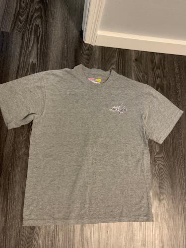 Washington Capitals Gray T shirt XL