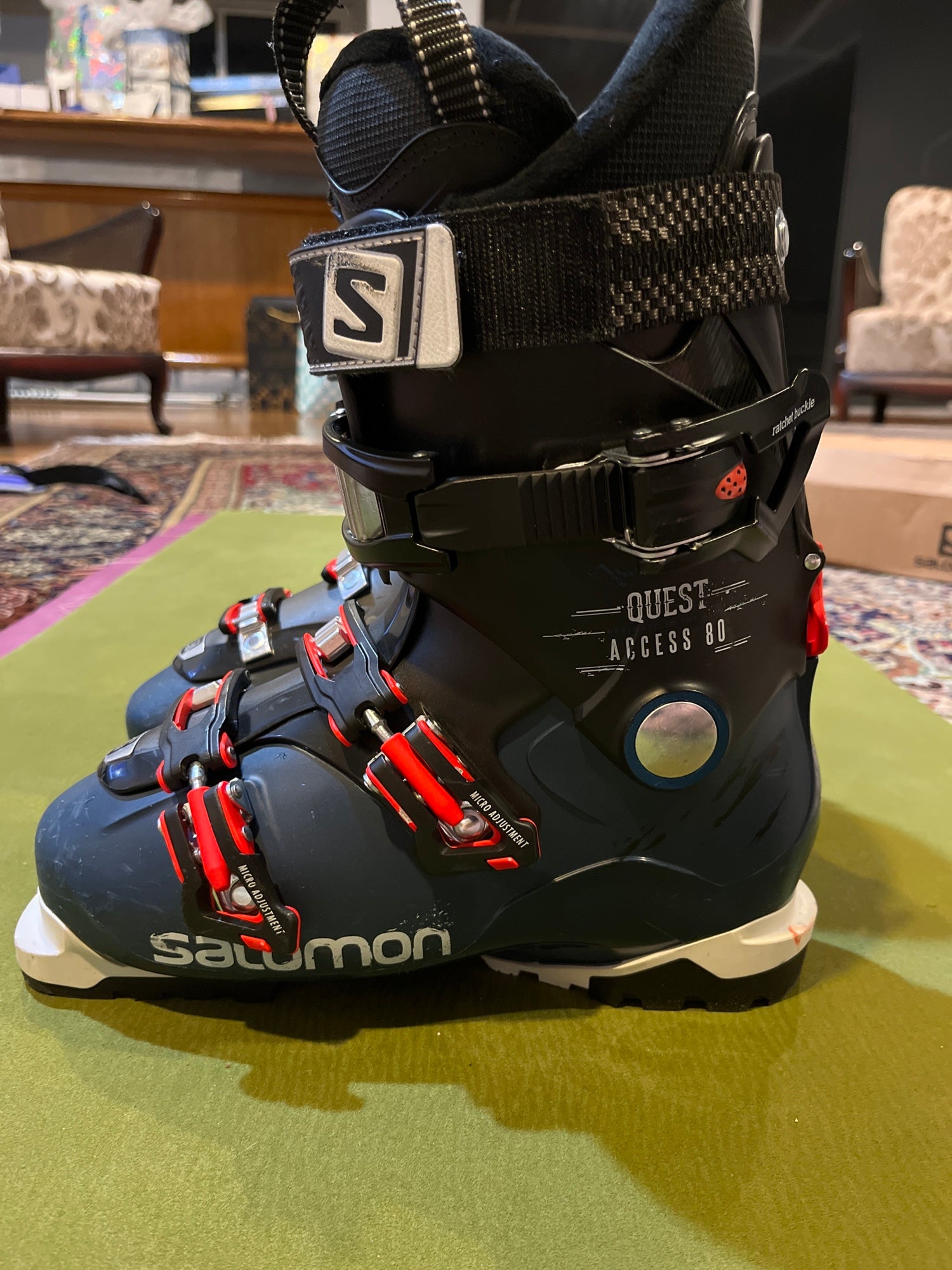 Excursie Enzovoorts Bereiken Solomon Quest Access 80 (25.5) ski boots | SidelineSwap