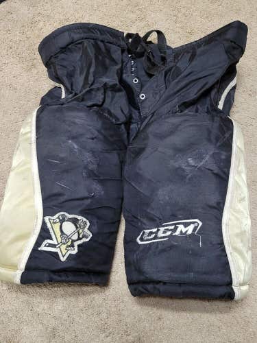 PITTSBURGH PENGUINS CCM Padded Pant Shells Bottoms Large Black Gold Game Used
