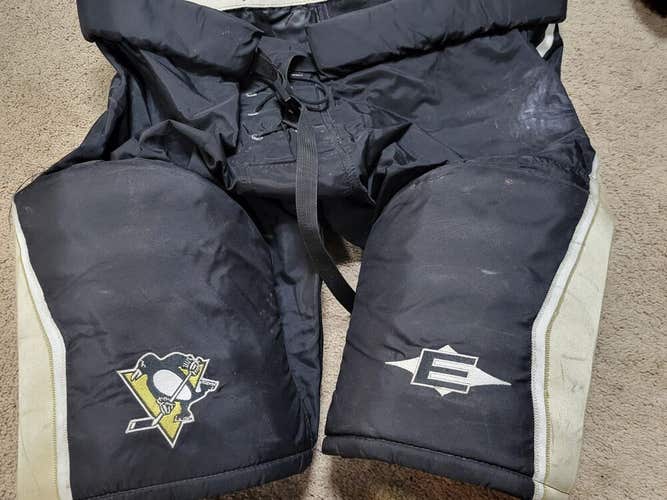 PITTSBURGH PENGUINS Easton Padded Pant Shells Bottoms XL Black Gold Game Used