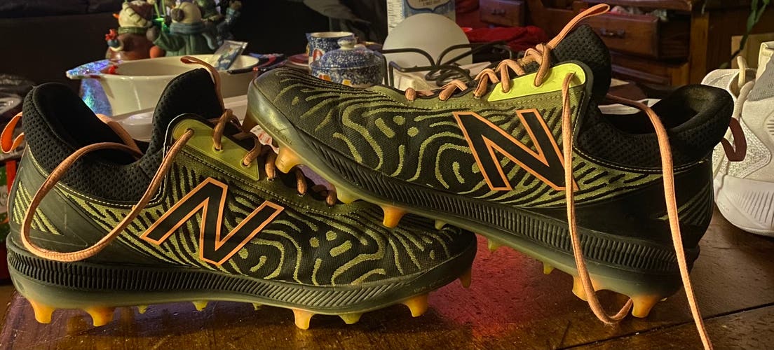 New Balance Molded Compv1 Sz. 10.5