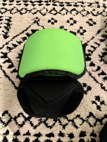 Like New FactoryMAD Knee Pads