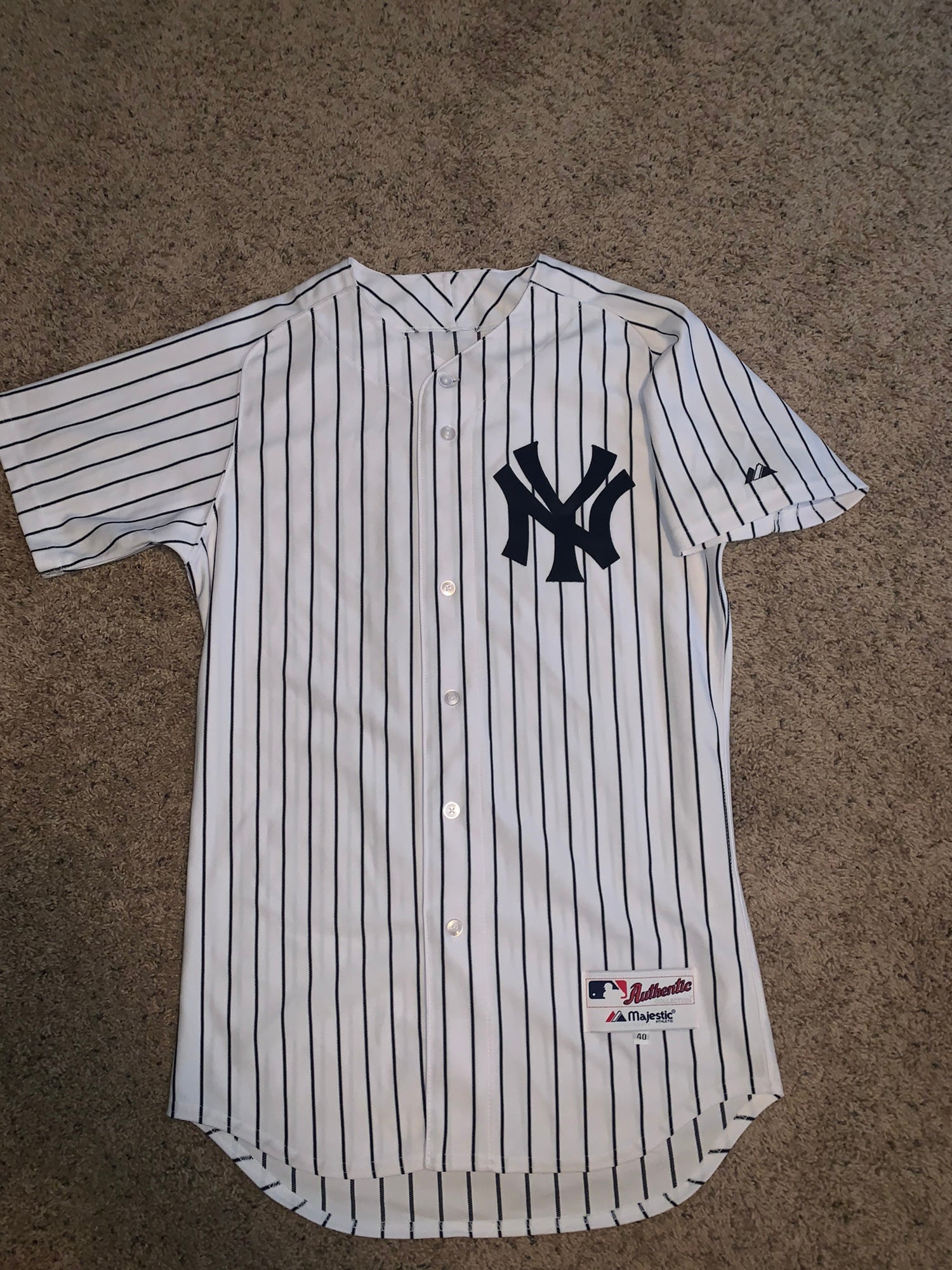 New York Yankees 2001 World Series Derek Jeter Jersey