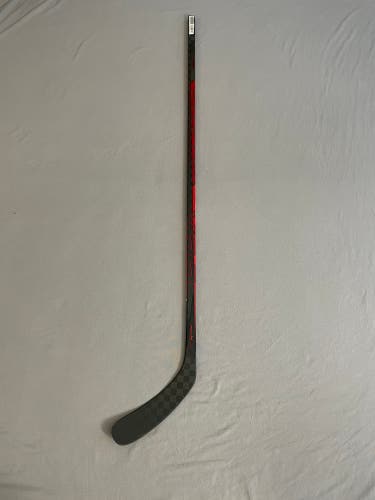 Like New (Demo) Senior CCM Right Handed Jetspeed FT4 Pro Hockey Stick P29 85 Flex