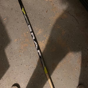 Youth Graf Hockey Stick (Used)