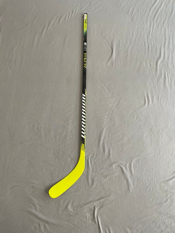 Like New (Demo) Junior Warrior Alpha DX3 Hockey Stick 50 Flex W28