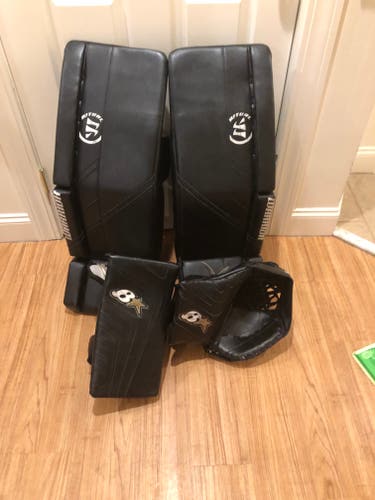 Used 33" Warrior Ritual G5 Goalie Leg Pads