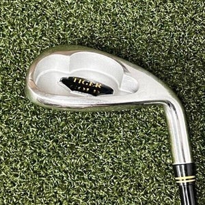 Tiger Gold Pitching Wedge / RH / Regular Graphite ~36" / jl3066