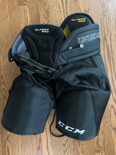 CCM Senior Small Hockey Pants