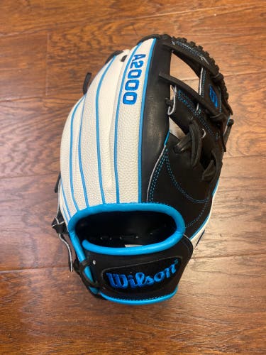 Wilson A2000 1787 11.75” Baseball Infield Glove October 2016 GOTM 100 Anniversary Edition Limited