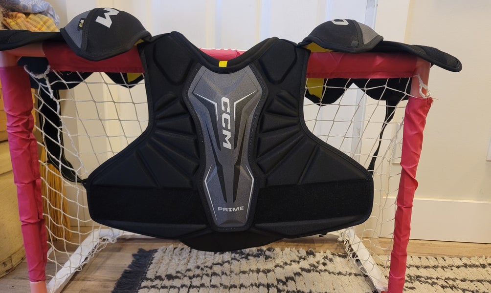 New Senior Large CCM Tacks Prime Shoulder Pads