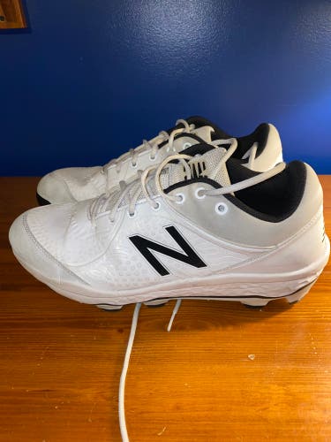 New Balance Baseball Cleats (Size 13)