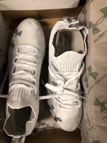 Unisex Turf Cleats Low Top Spotlight MC