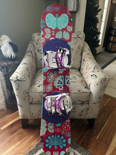 Unisex  Burton With Bindings Chicklet Snowboard