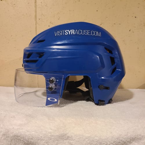 Medium Syracuse Crunch Tacks 710 with Oakley visor