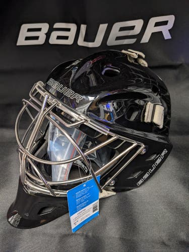 New Bauer NME One Goalie Mask black cat eye Senior Medium