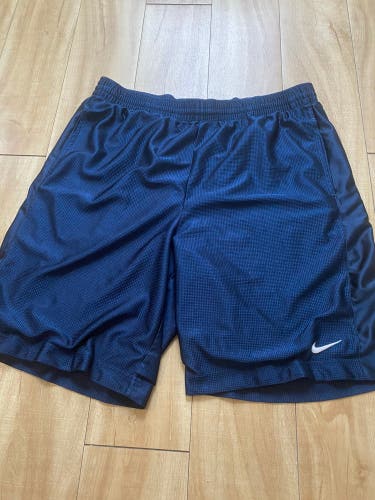 Nike Basketball Men’s XL Gym Shorts
