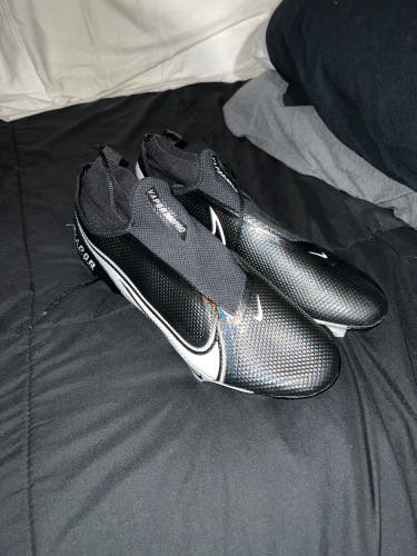 Used Size 12 (Women's 13) Mid Top Vapor edge pro 360