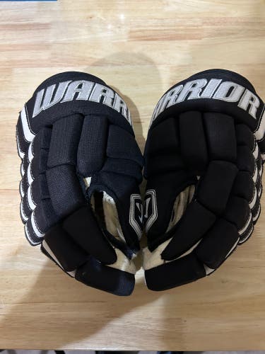 Used Warrior 13"  Remix Gloves