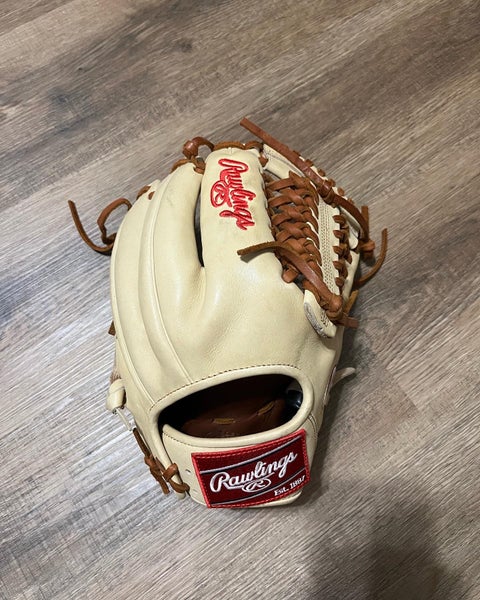 Rawlings R2G 11.75" Heart of the Hide Baseball Glove
