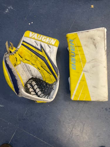 Miss Matched set Vaughn V9 glove Bauer US Blocker