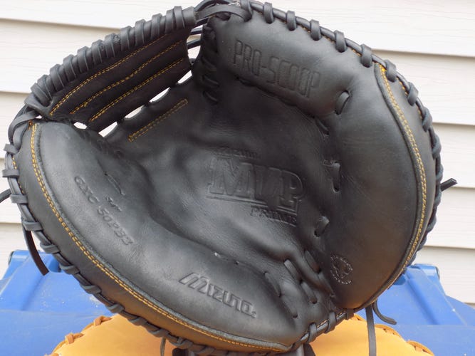 Used Mizuno Right Hand Throw Catcher's MVP Prime Baseball Glove 34"