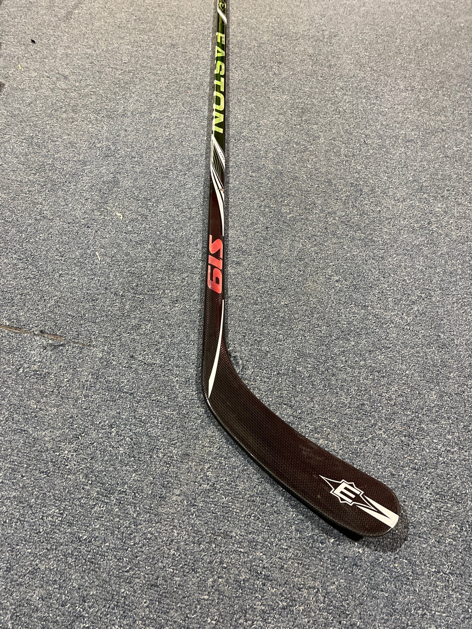 Easton Stealth CX LH Pro Stock Hockey Stick 100 Flex Grip NHL HARRINGTON  Custom Mid Curve - DK's Hockey Shop