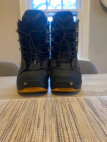 Men's Size 12 (Women's 13) Burton Progression Snowboard Boots