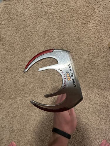 Odyssey White Hot XG Sabertooth Putter