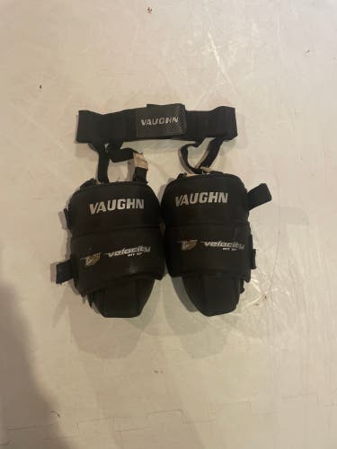 Vaughn v7 Knee Pads.