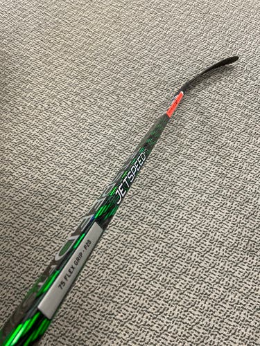 CCM FT5 Pro P28 curve 75 flex left hand stick